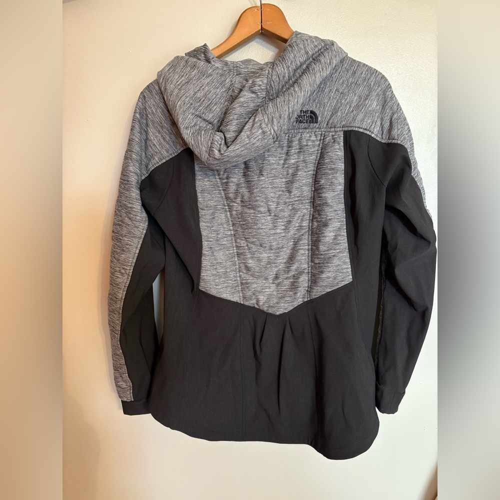 The North Face Pseudio Jacket - Picture 3 of 11